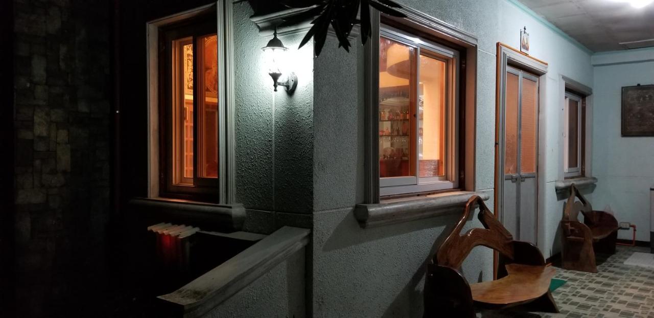 Buenavista Family Inn Tagudin Bagian luar foto