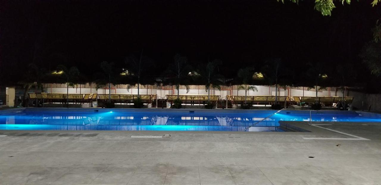 Buenavista Family Inn Tagudin Bagian luar foto