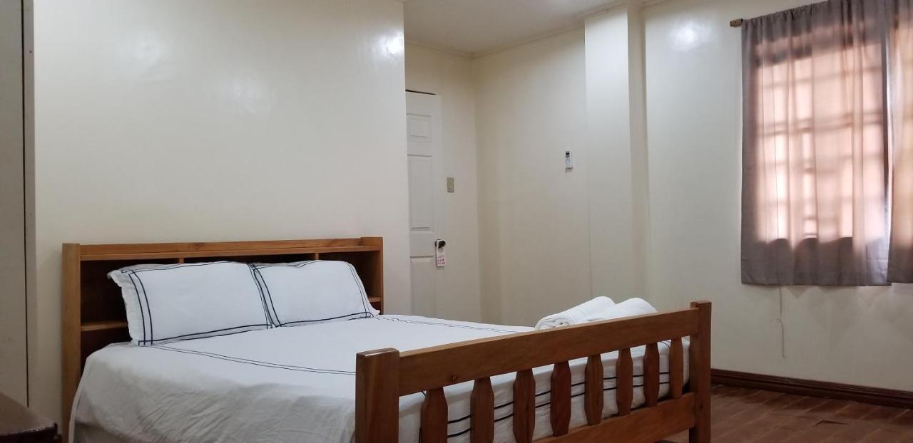 Buenavista Family Inn Tagudin Bagian luar foto